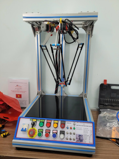 THIẾT KẾ VÀ CHẾ TẠO ROBOT DELTA